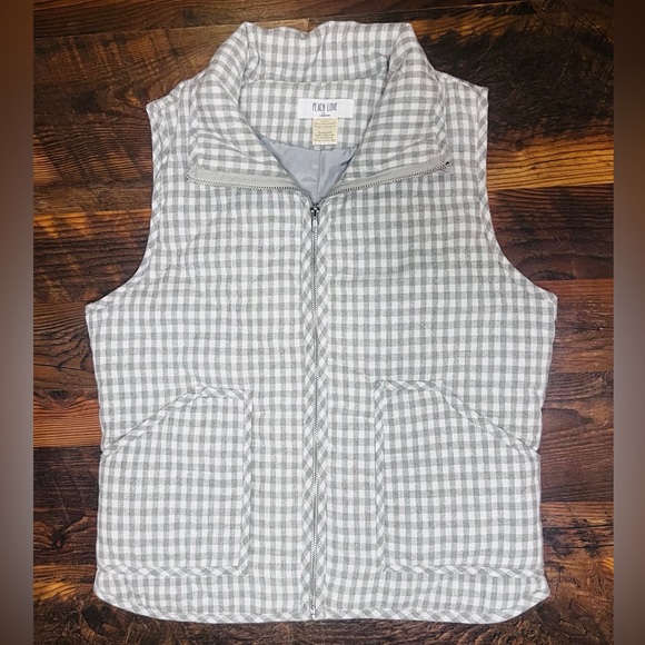 Peach Love California Vest - Size Medium - Plaid - Slightly A Puffer Interior - Picture 1 of 2